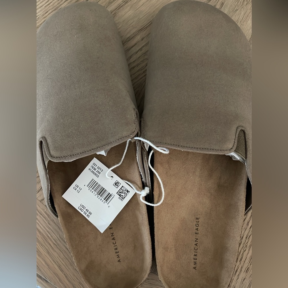 Men’s American Eagle Clogs